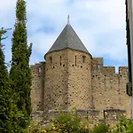 Sous Les Remparts La Maison Pimprenelle *
