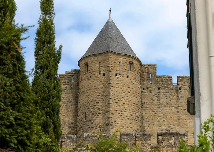 Sous Les Remparts La Maison Pimprenelle *