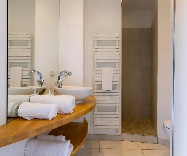 Вилла Sous Les Remparts La Maison Pimprenelle Каркассон