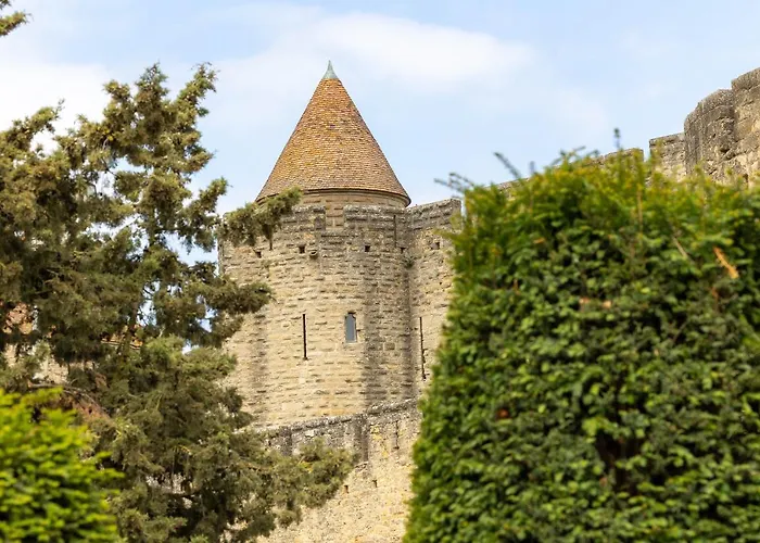 Sous Les Remparts La Maison Pimprenelle Вилла Каркассон