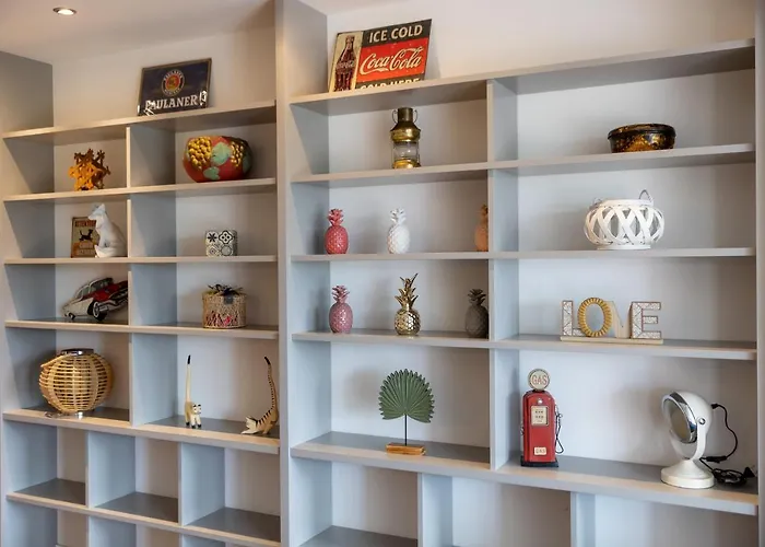 Sous Les Remparts La Maison Pimprenelle