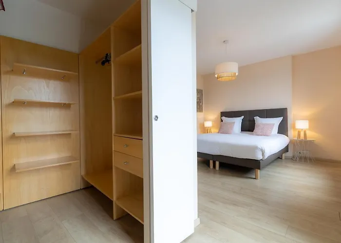 Вилла Sous Les Remparts La Maison Pimprenelle *